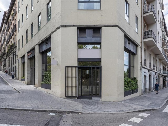 ¿Cada cuánto hay que revisar el sistema de portería de un edificio?